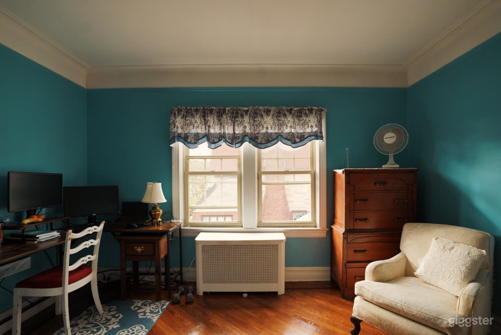 Classic Family Villa Americana, South Brooklyn Photo 3