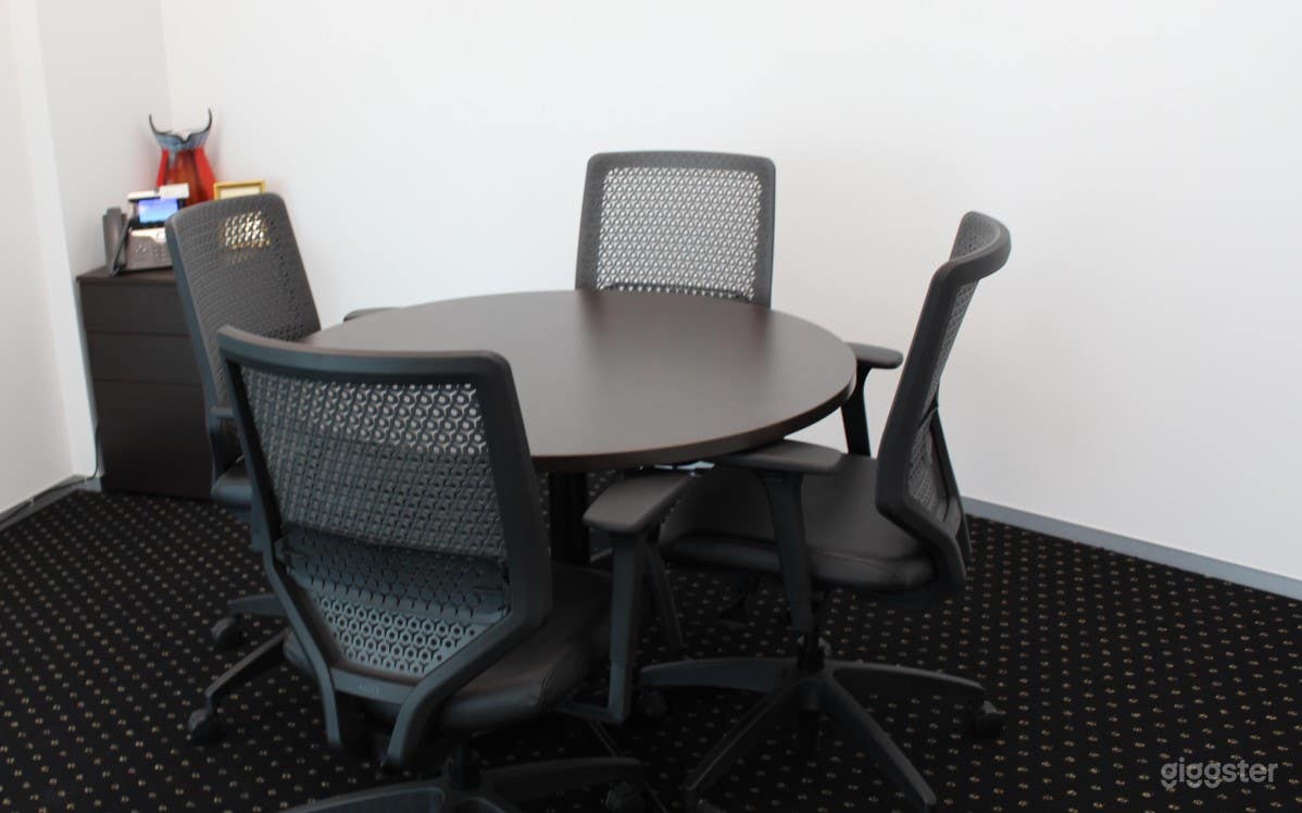 Internal Offices in Riverpoint Photo 3