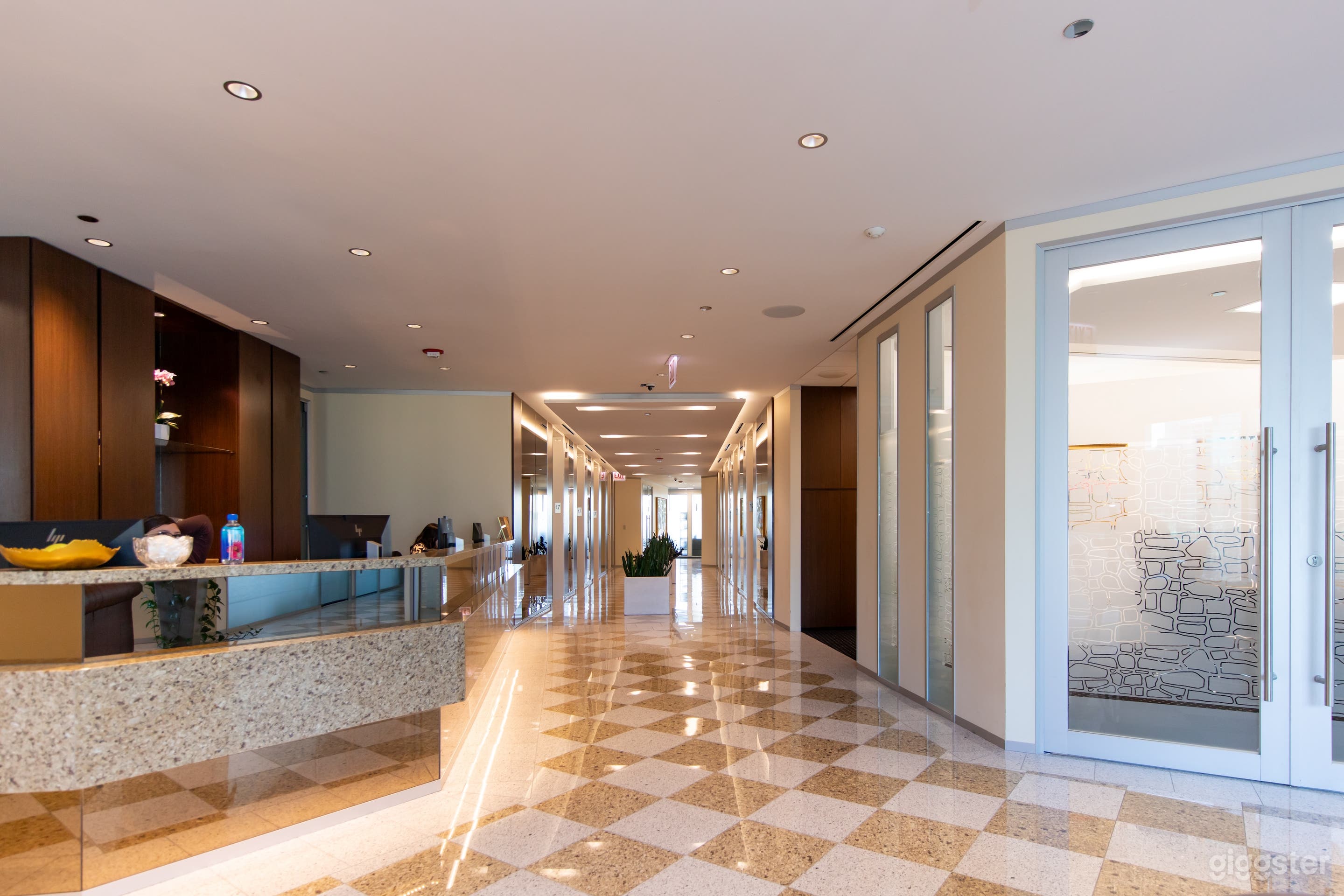 Internal Offices in Riverpoint Photo 2