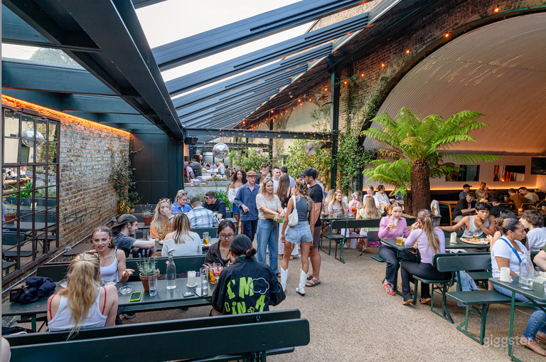  Unique Restaurant and Hidden Garden in London  