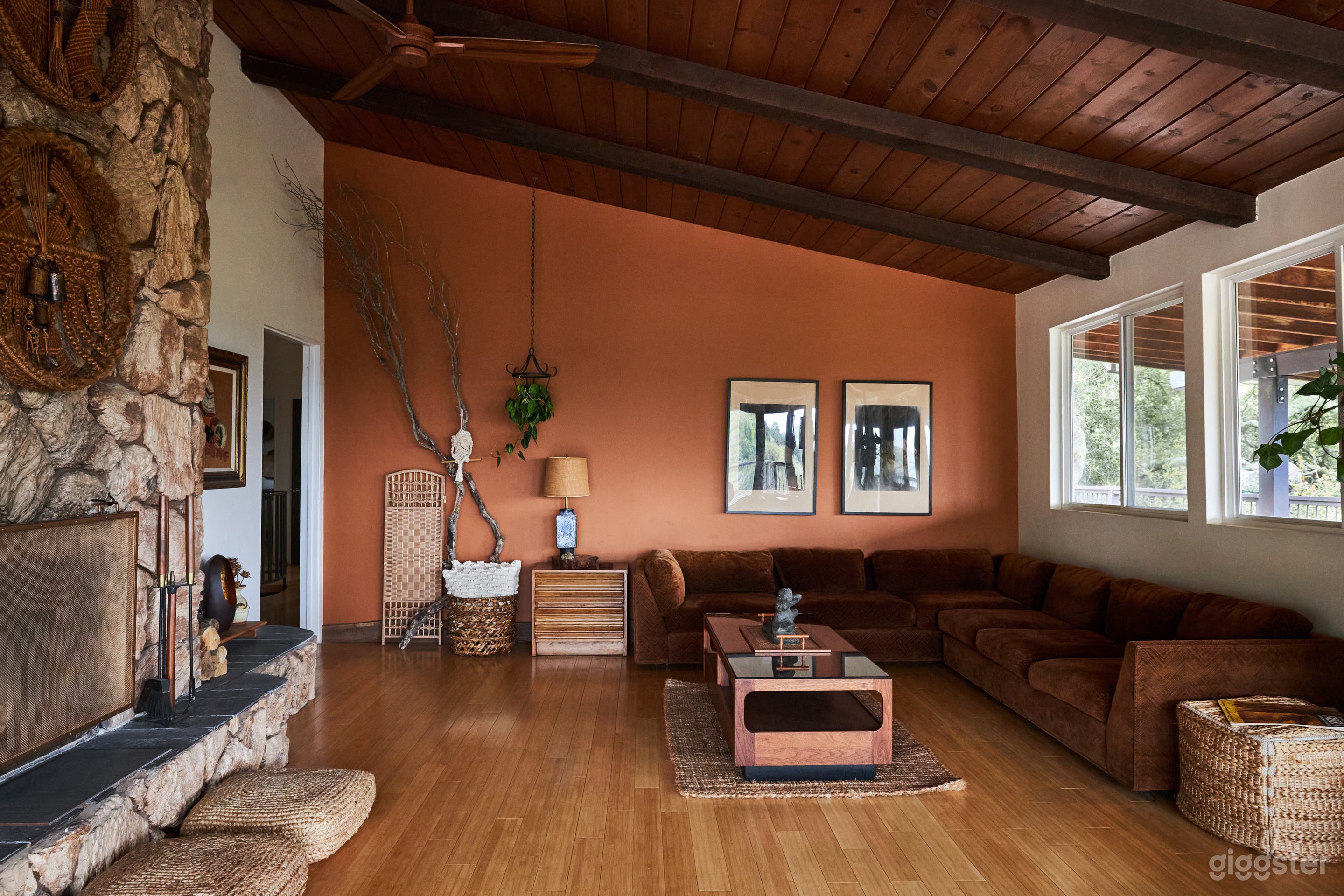 Beautiful 40 Acre Wooded Canyon Retreat Photo 3