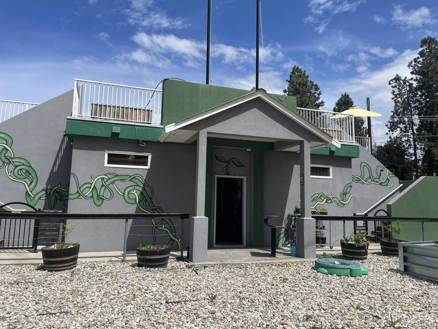 Kelowna's Premier Recording/Rehearsal Studio &amp; Coffee Shop (Entire Space) Photo 1