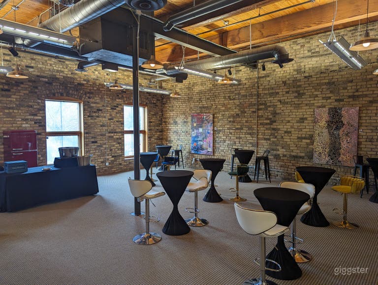  North Loop Venue in the historical building! 