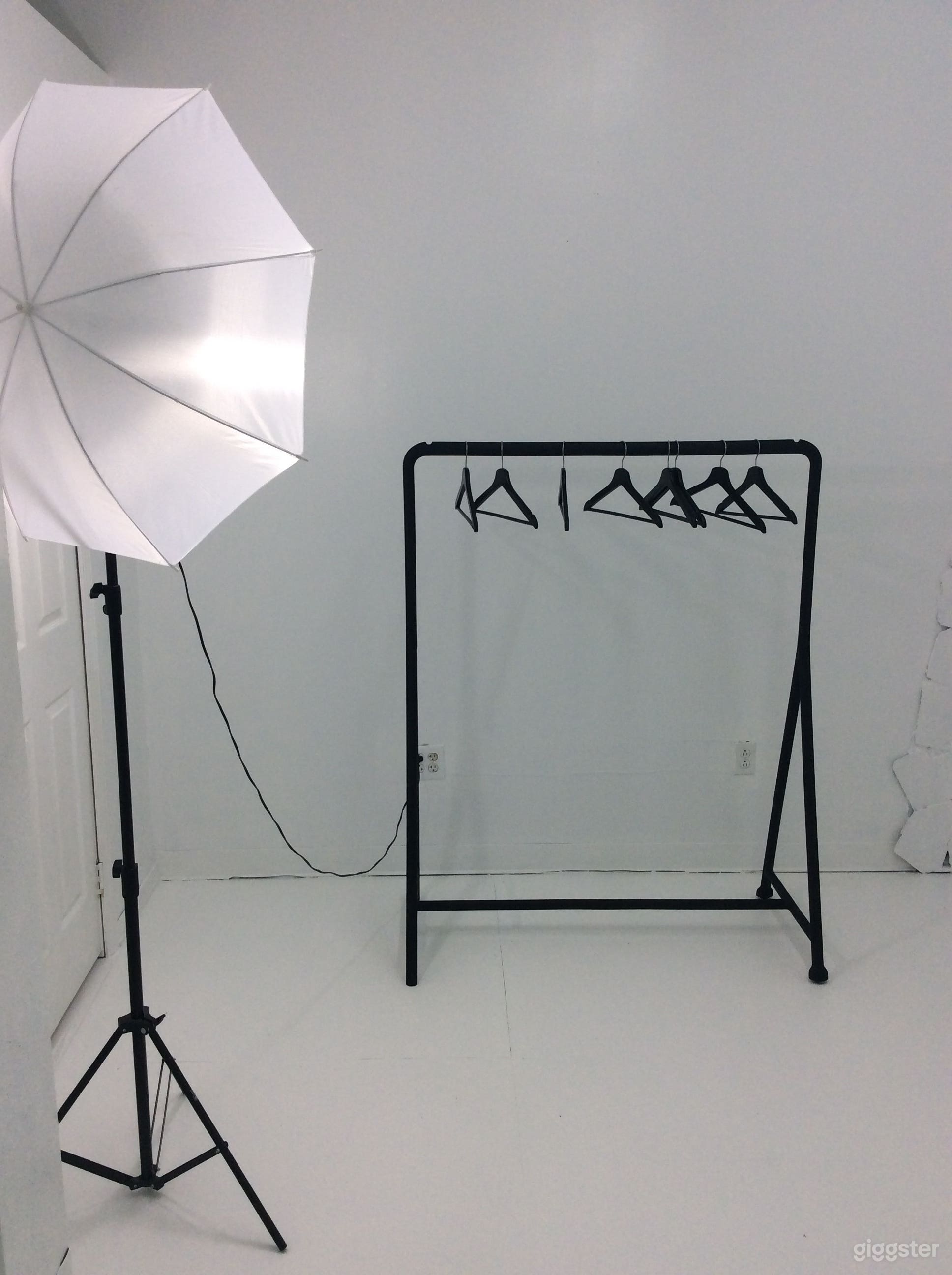 Pop Up Gallery  Photo 2