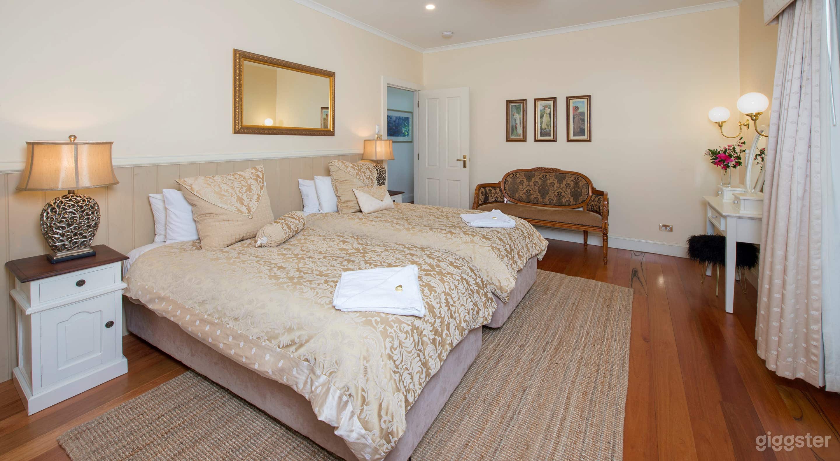 Rose Garden Cottage Photo 3