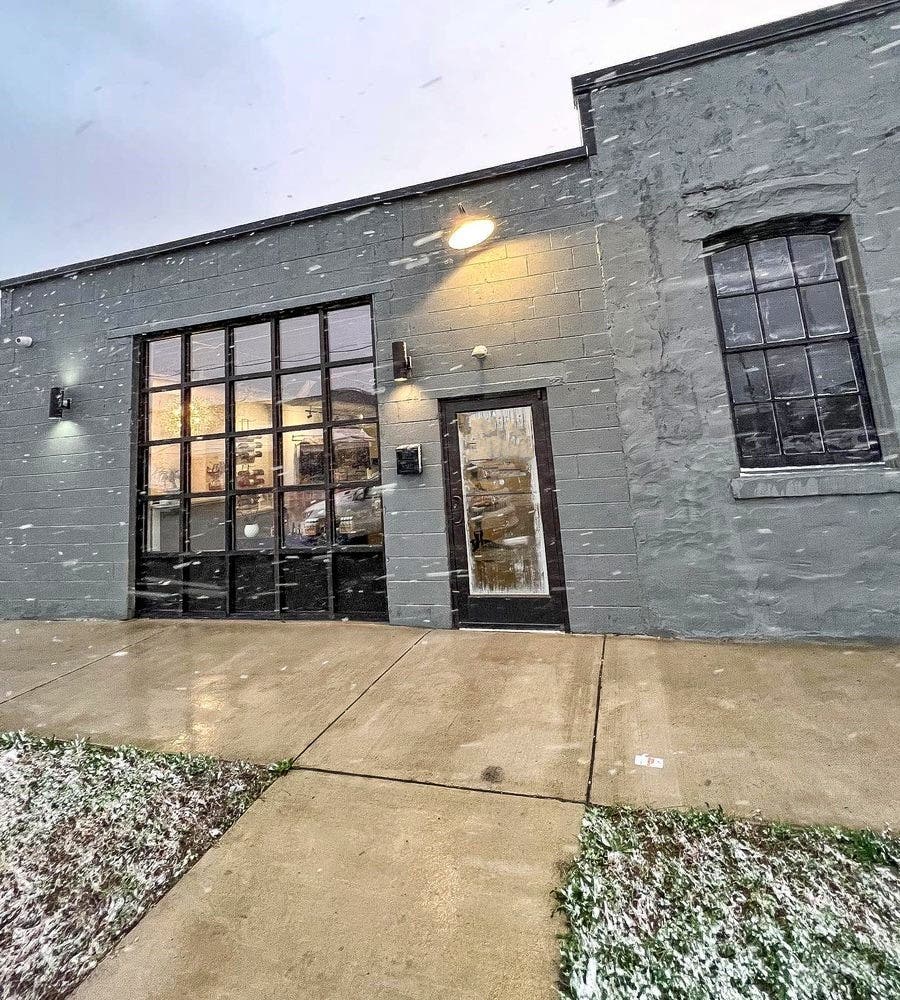 Inviting Yoga Studio (Buyout) Photo 1