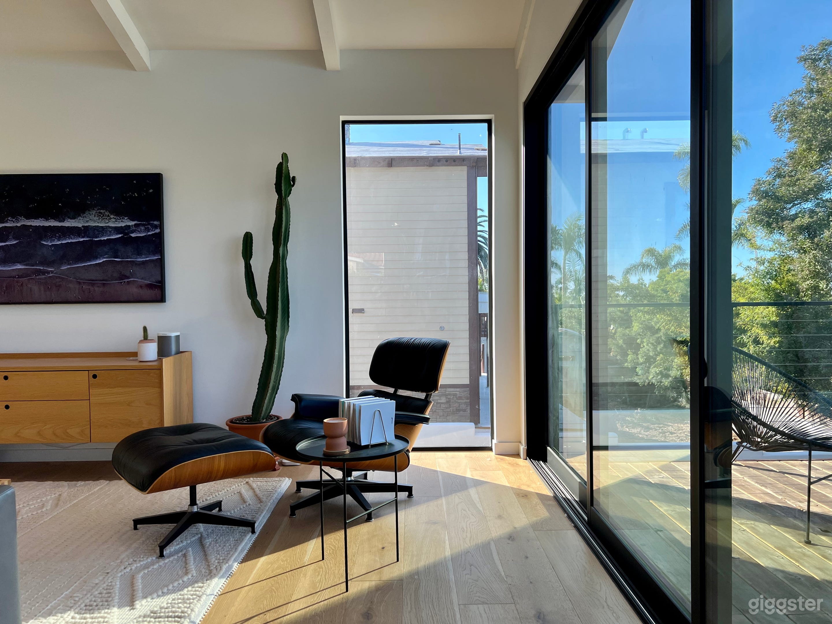 Bright + Modern, Ocean View Home Photo 4