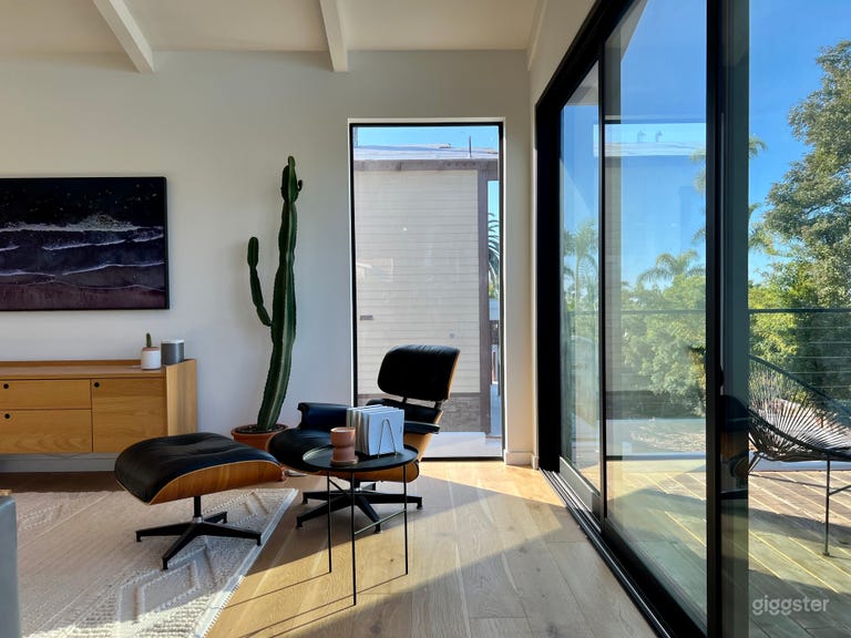  Bright + Modern, Ocean View Home 