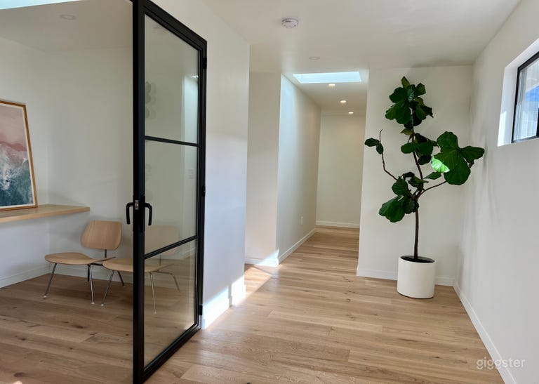  Bright + Modern, Ocean View Home 