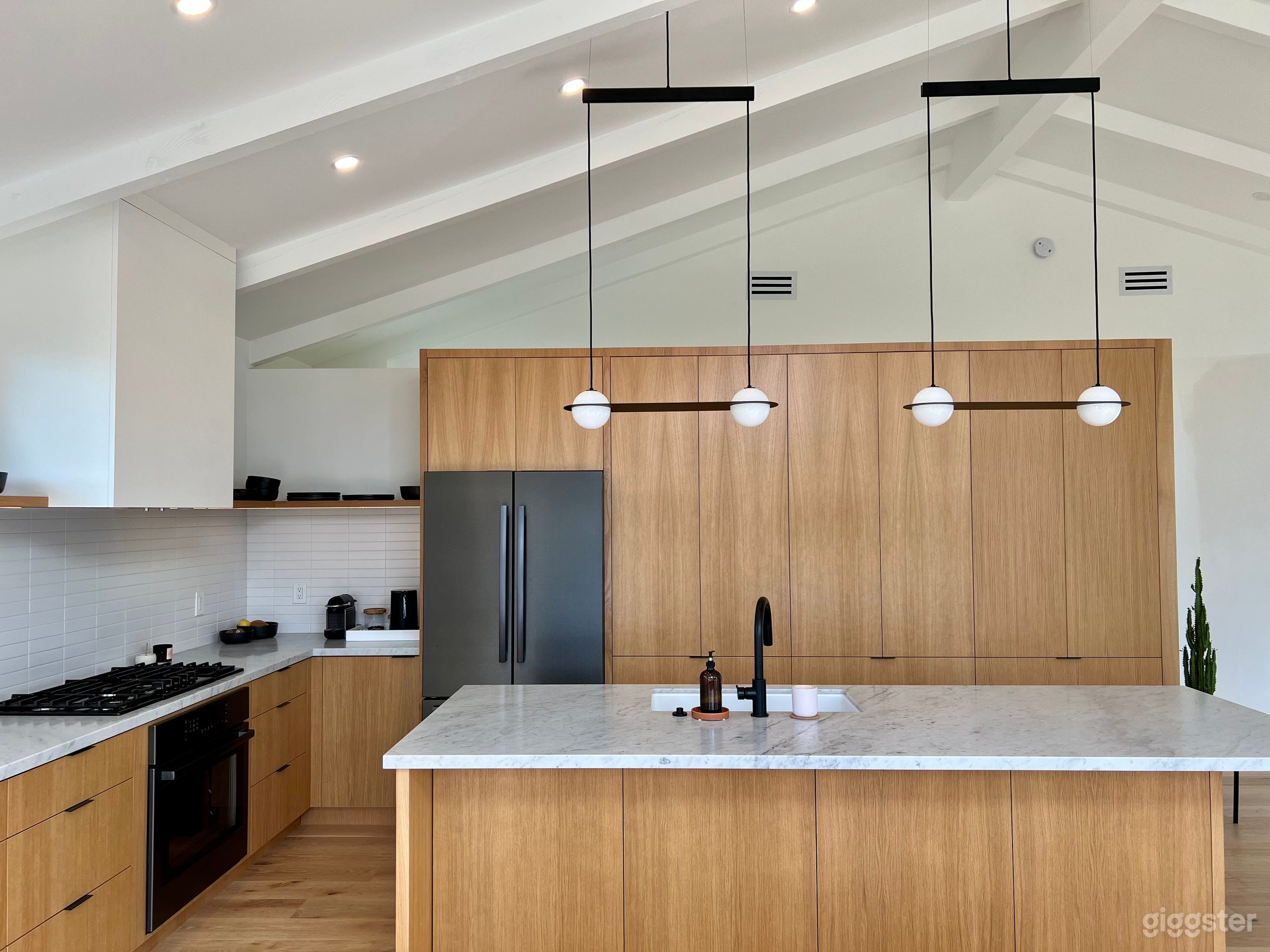 Bright + Modern, Ocean View Home Photo 1