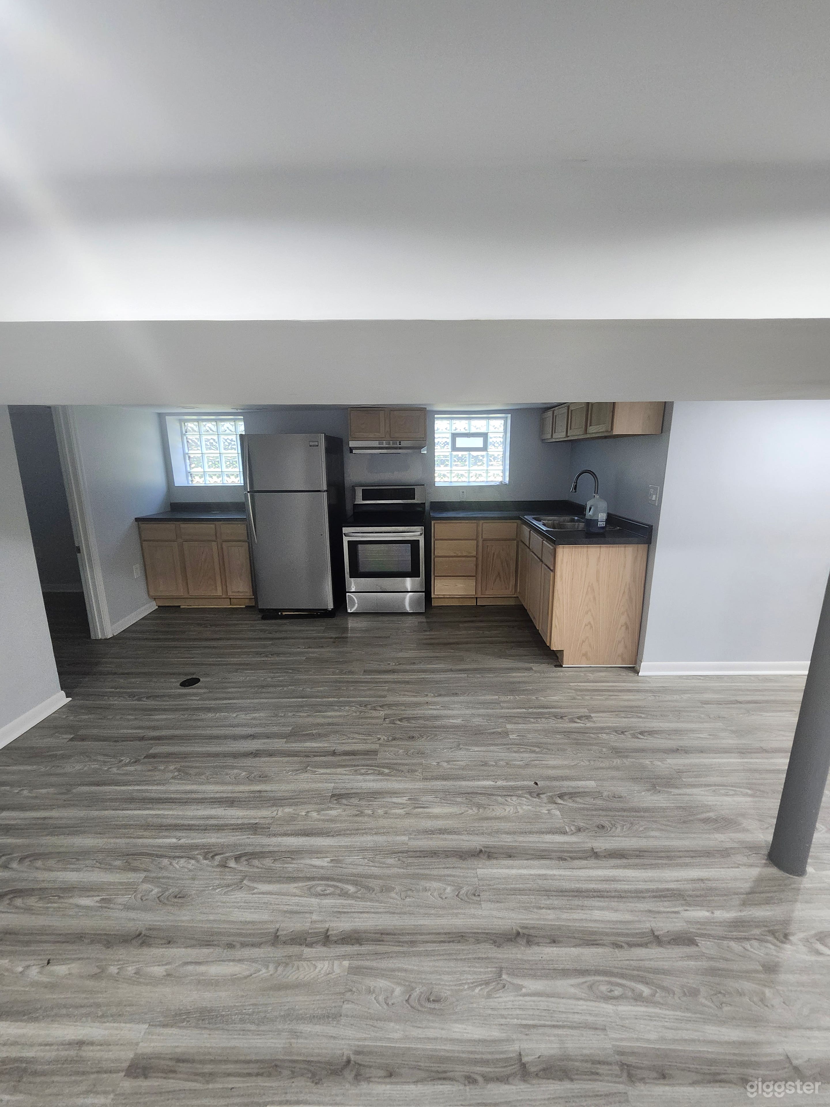 Sunny Basement Oasis 🛋️ Cozy Retreat with Private Entrance Photo 3