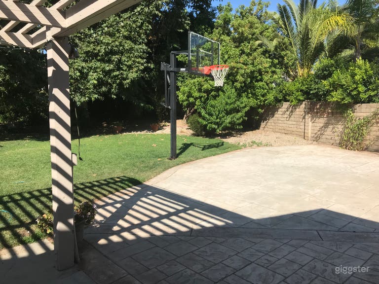  Basketballnetz auf der Seitenterrasse 