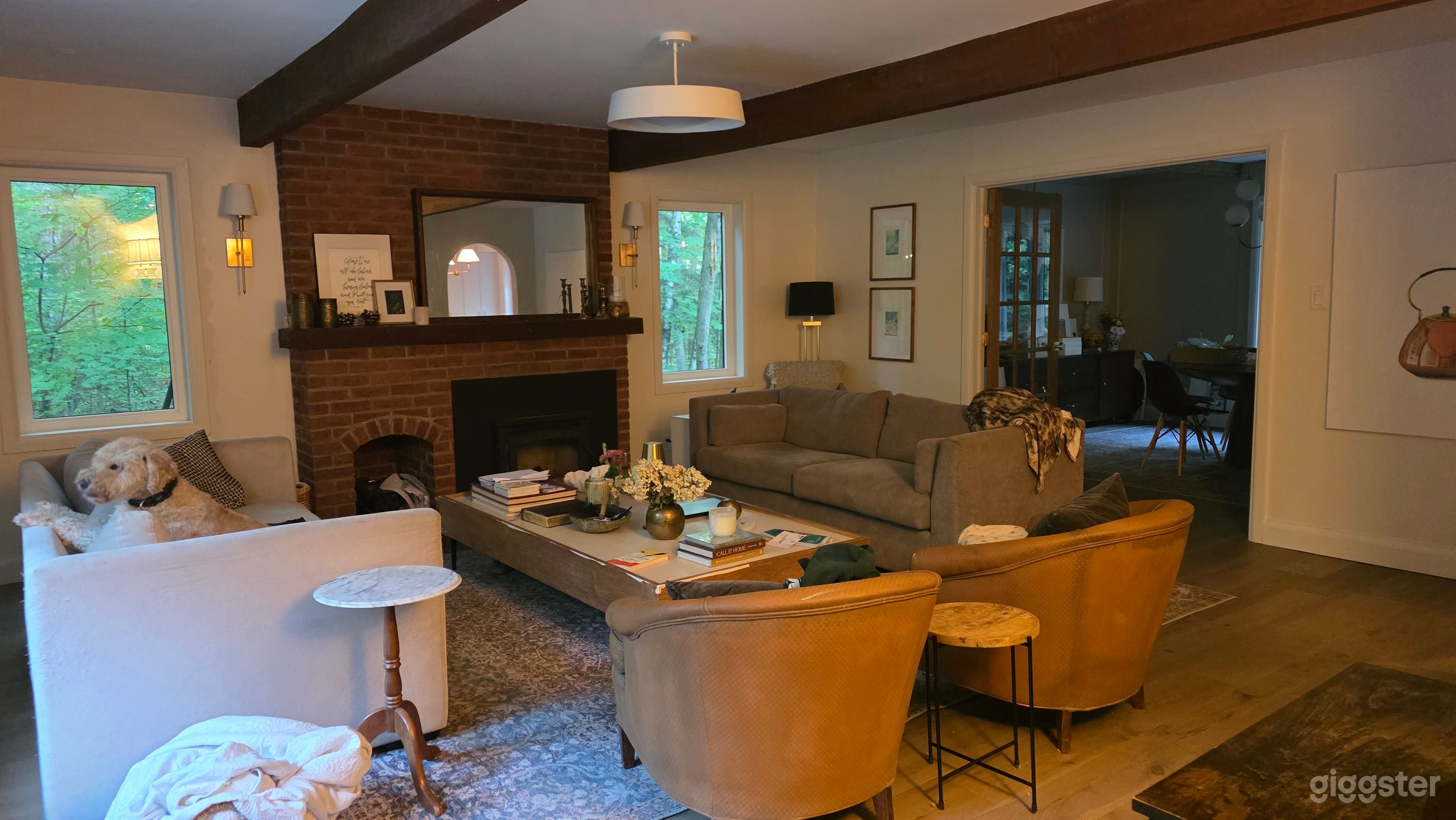 Beautiful home in the Woods Photo 1