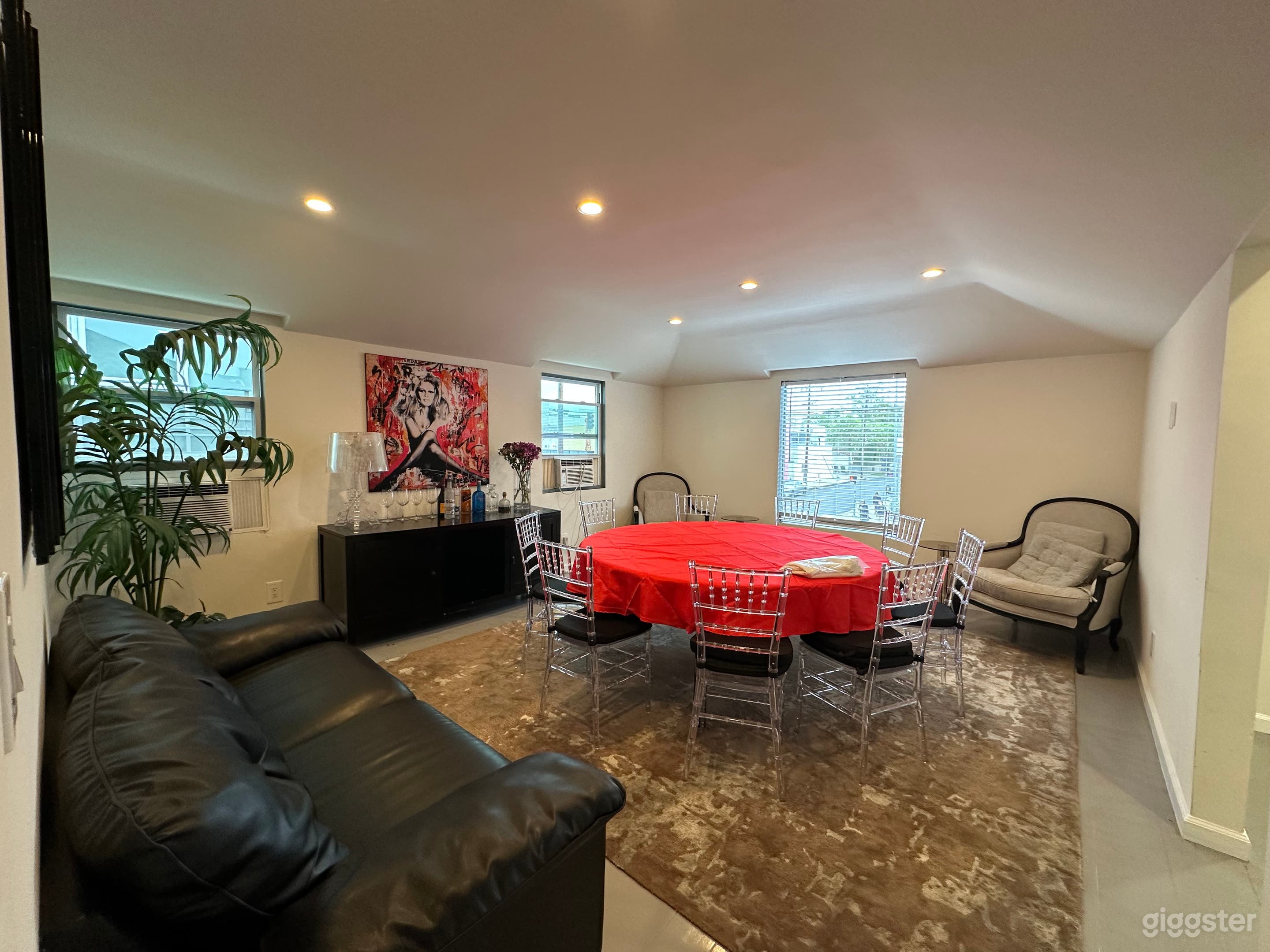 PERFECT STUDIO/OFFICE/OPEN SPACE Photo 3