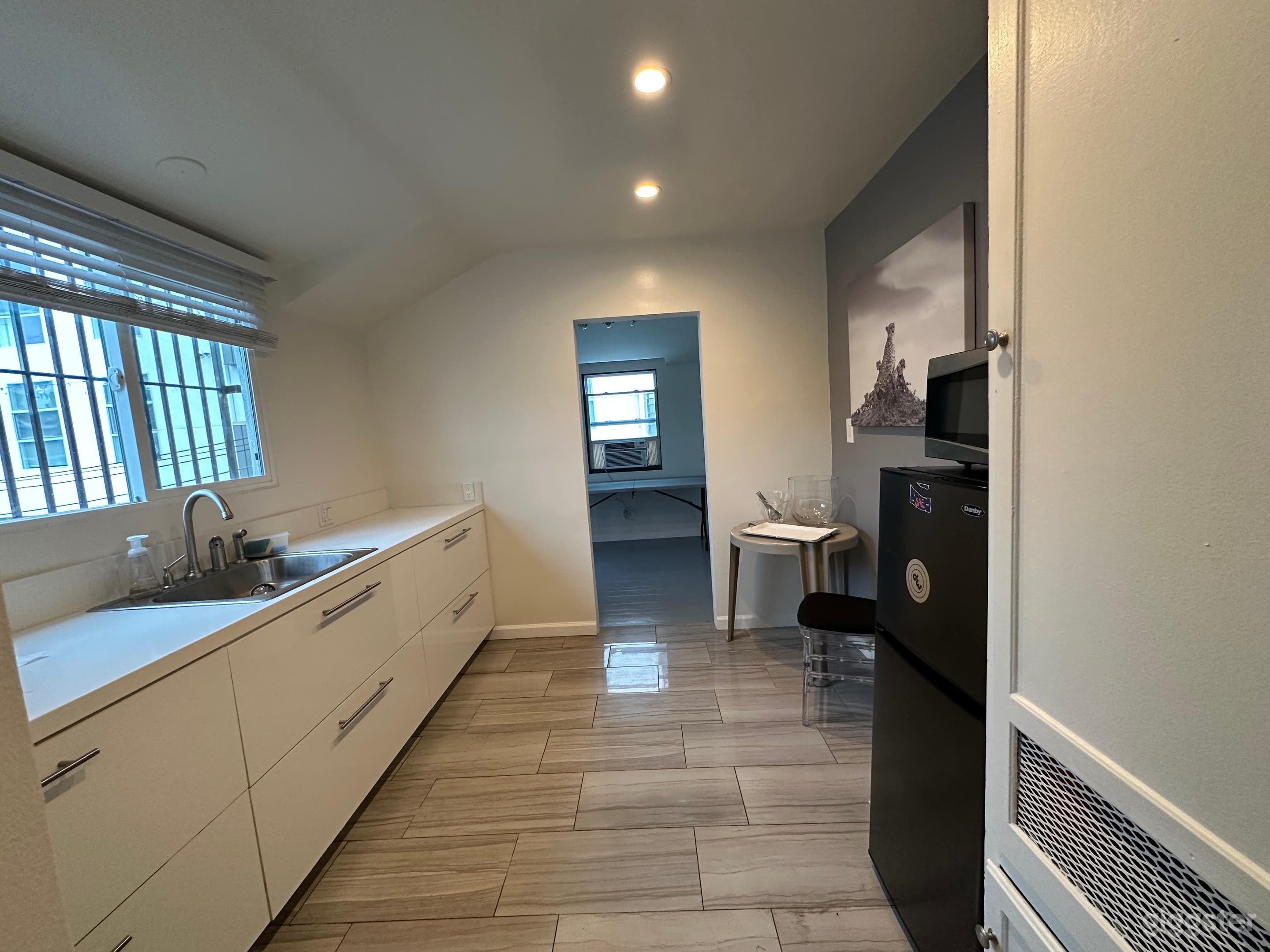 PERFECT STUDIO/OFFICE/OPEN SPACE Photo 4