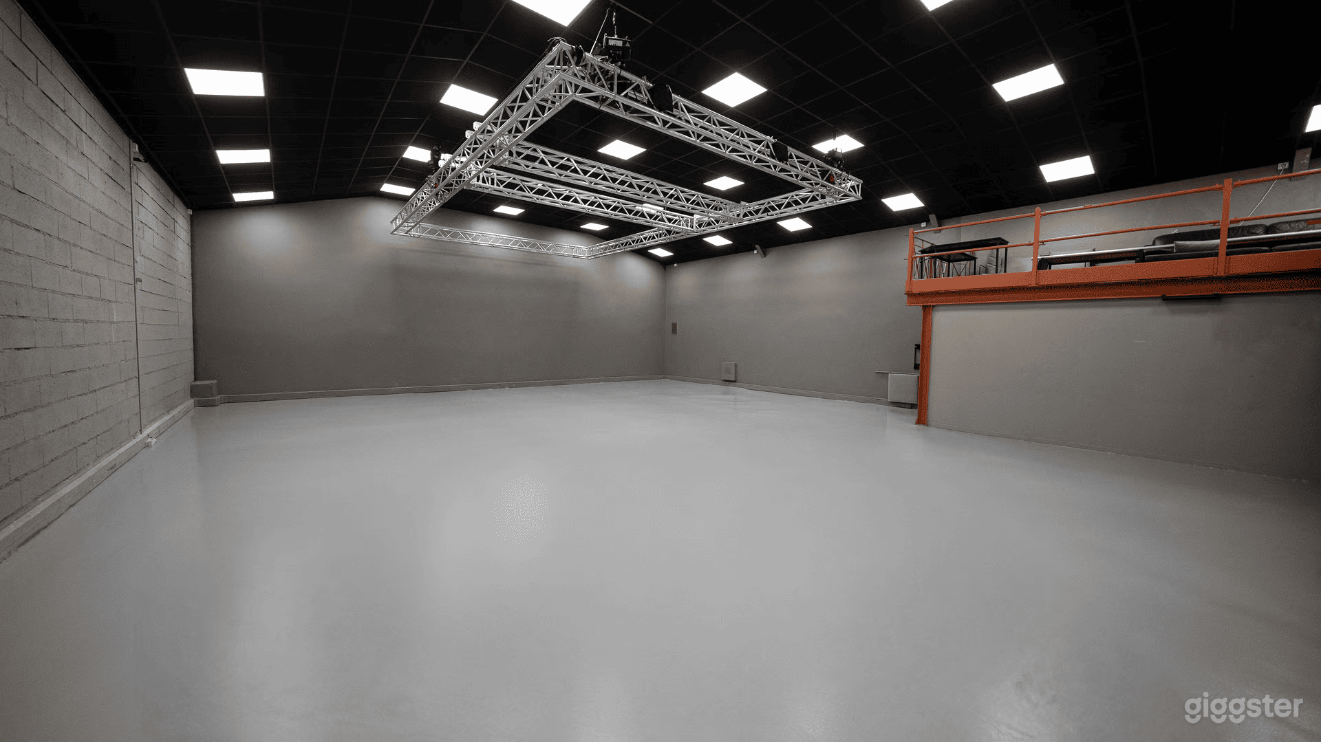 Photo de Studio de tournage et de shooting Paris 1