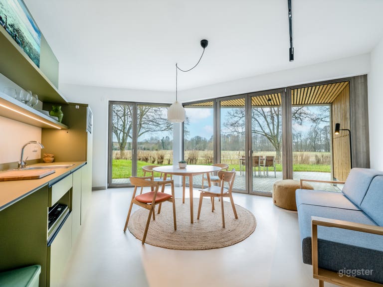  Waterfront Retreat Near Berlin | Rooftop & Lake Access 