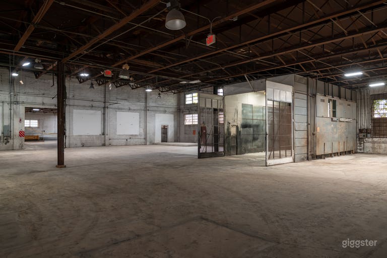  RAW Warehouse by Shapira 