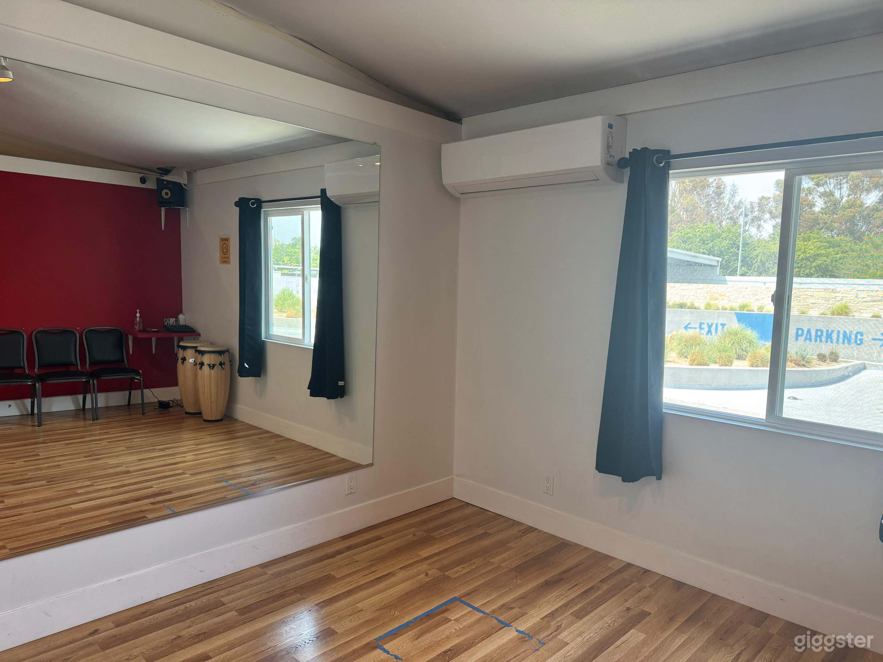 Mambo Room - Sherman Oaks/ The Valley Dance Studio Photo 3