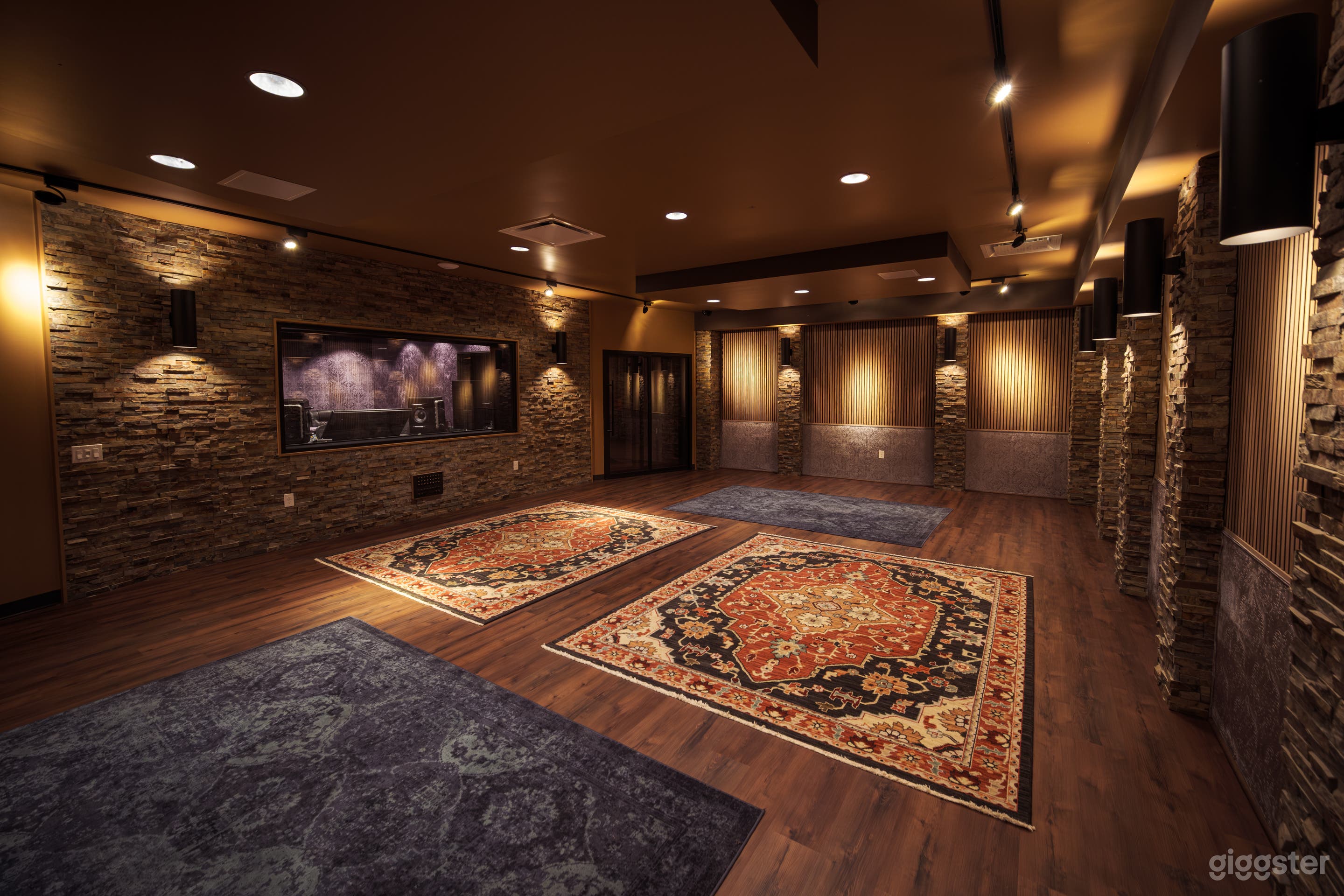 Houston Luxury Recording Studio Set Photo 1