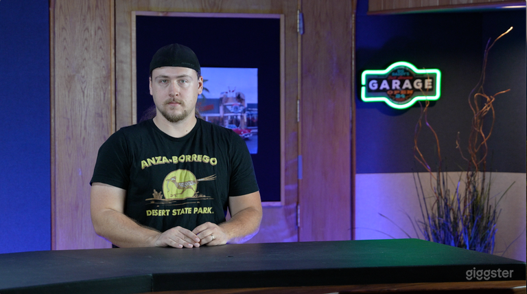  Soundproof News Desk Production Set 