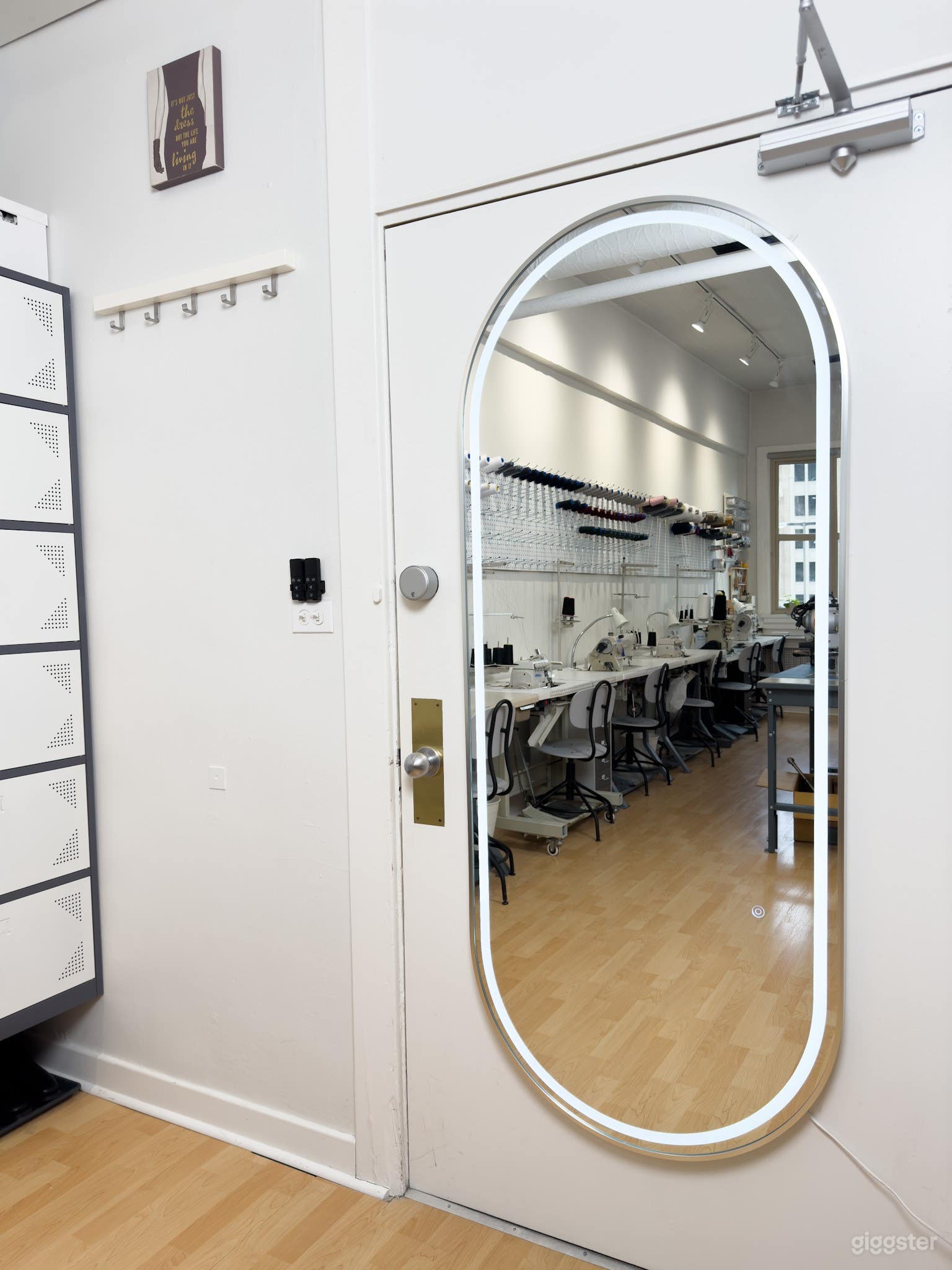 Vancouver Sewing/Fashion Design Studio Photo 3