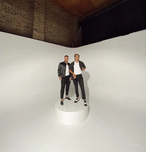 Sydney's Newest Photographic CYC Studio Photo 3