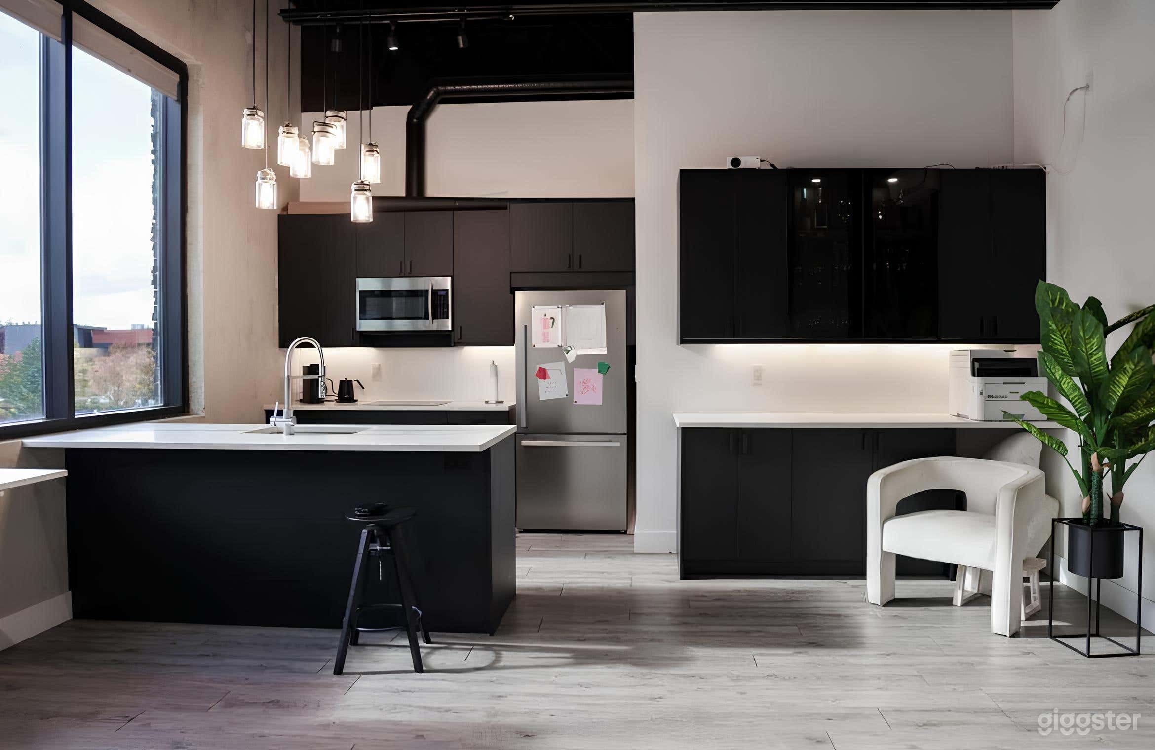 MADE Creative: Production + Photo Studio Photo 3