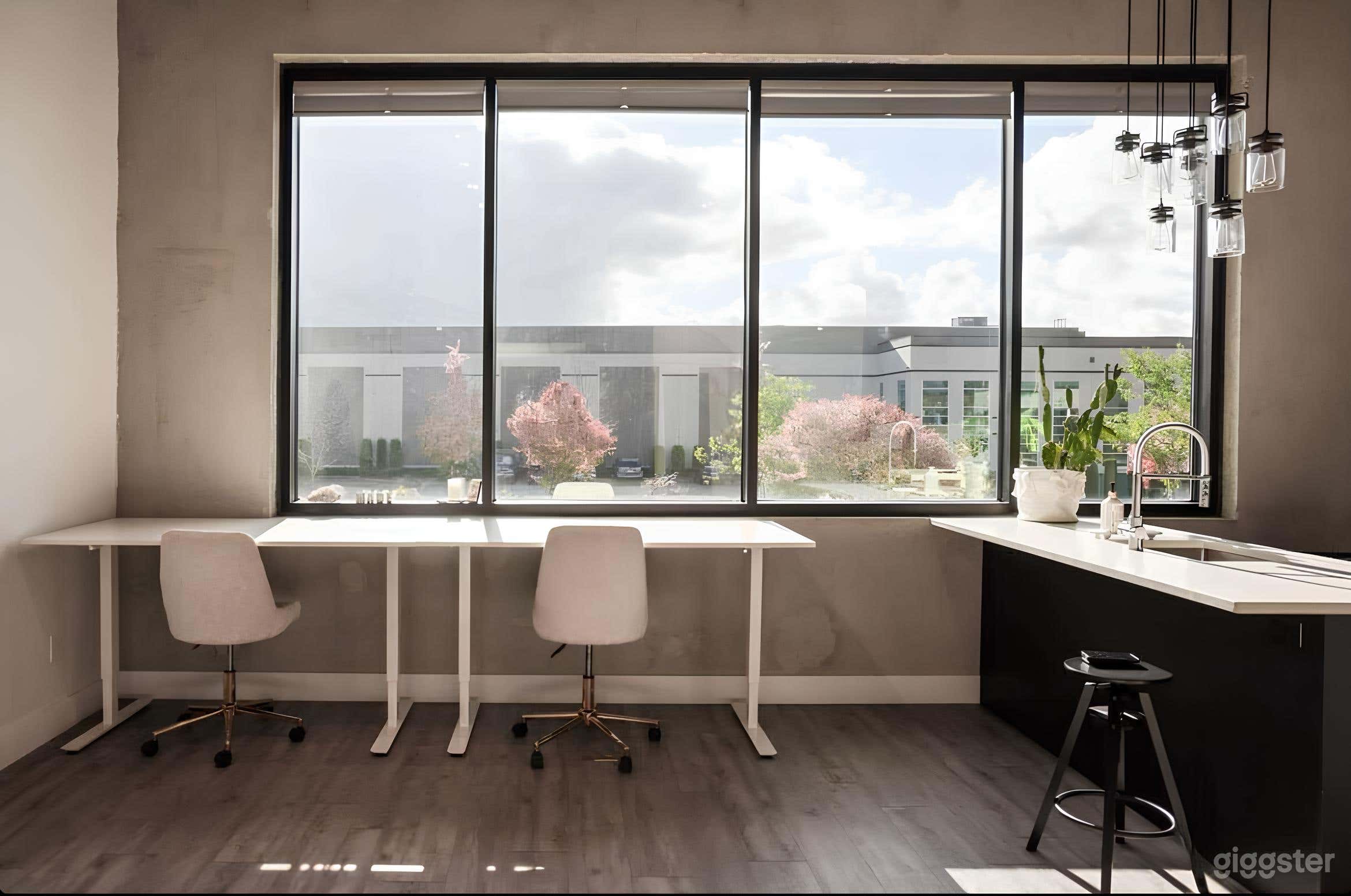 MADE Creative: Production + Photo Studio Photo 4