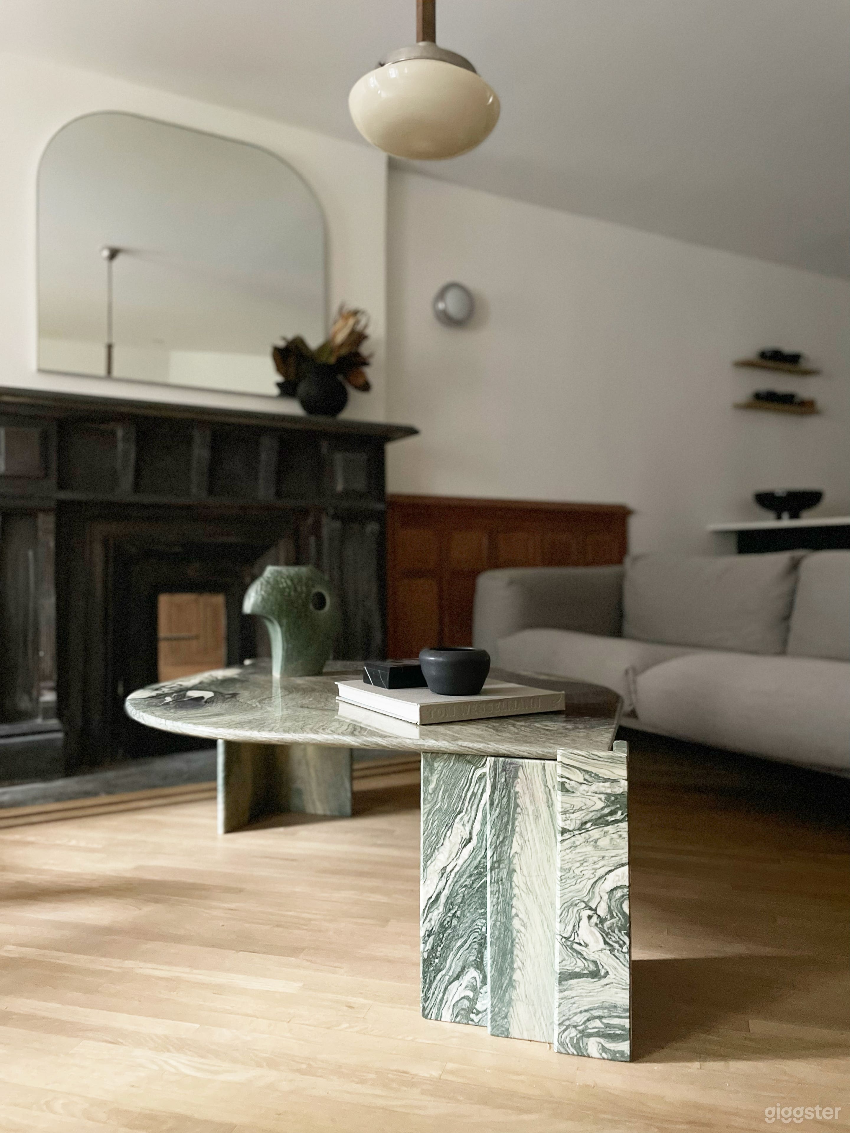 Brownstone Renovated apartment with original detail Photo 2