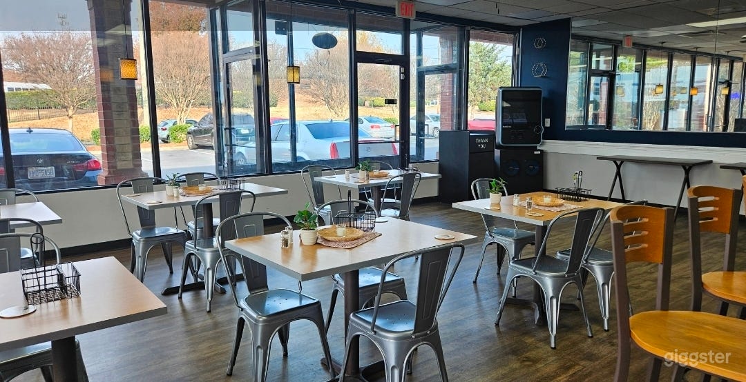 Affordable event space with kitchen Photo 3