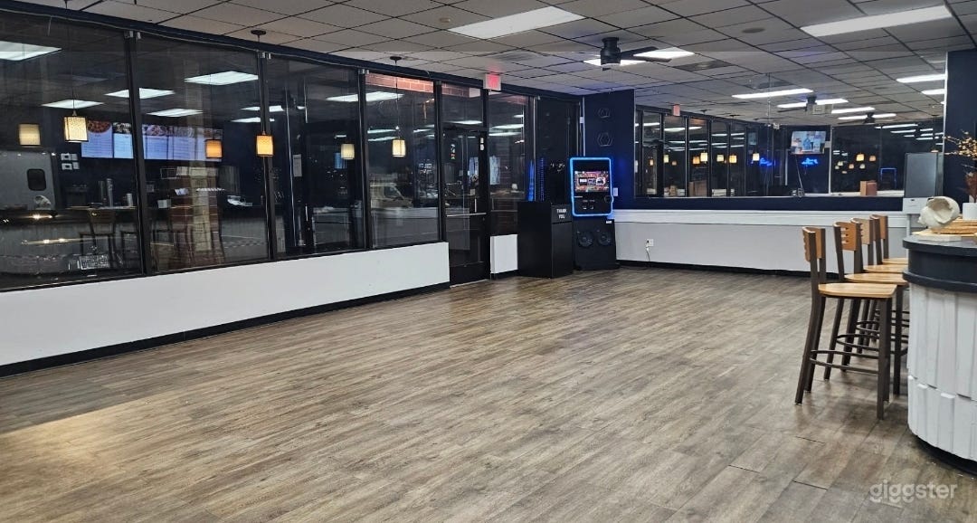 Affordable event space with kitchen Photo 2