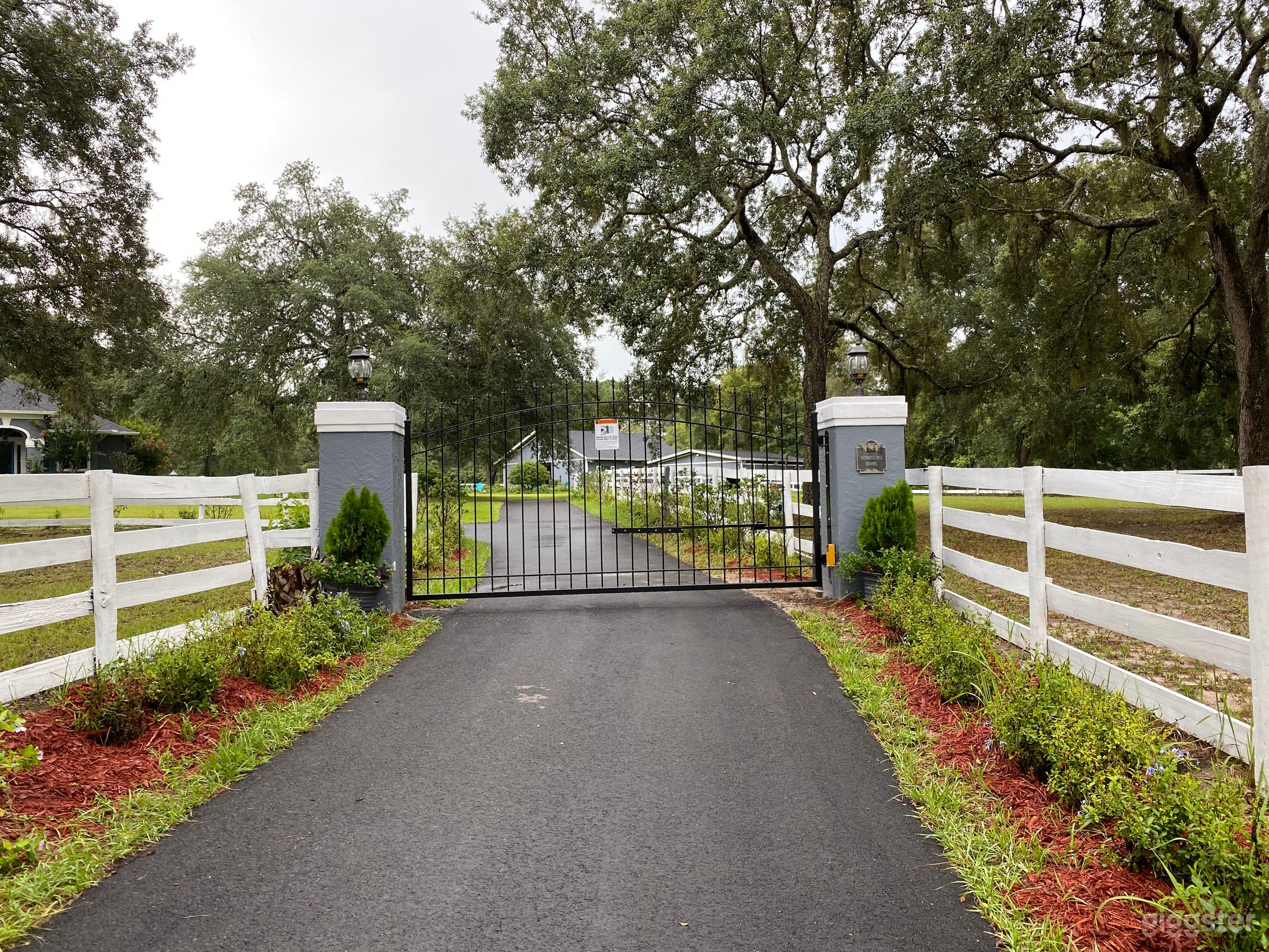 Beautiful 7 Acre Equestrian Farm (full buy out) Photo 3