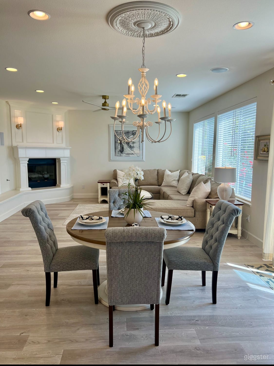 Beautiful Craftsman Home Photo 2