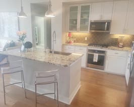  Luxurious, Modern Kitchen &/or Office Space + Pool 