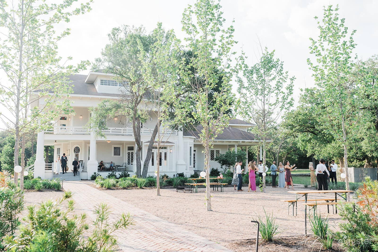 Historic Mansion, Modern Hall, &amp; Flower Farm Buyout Photo 1