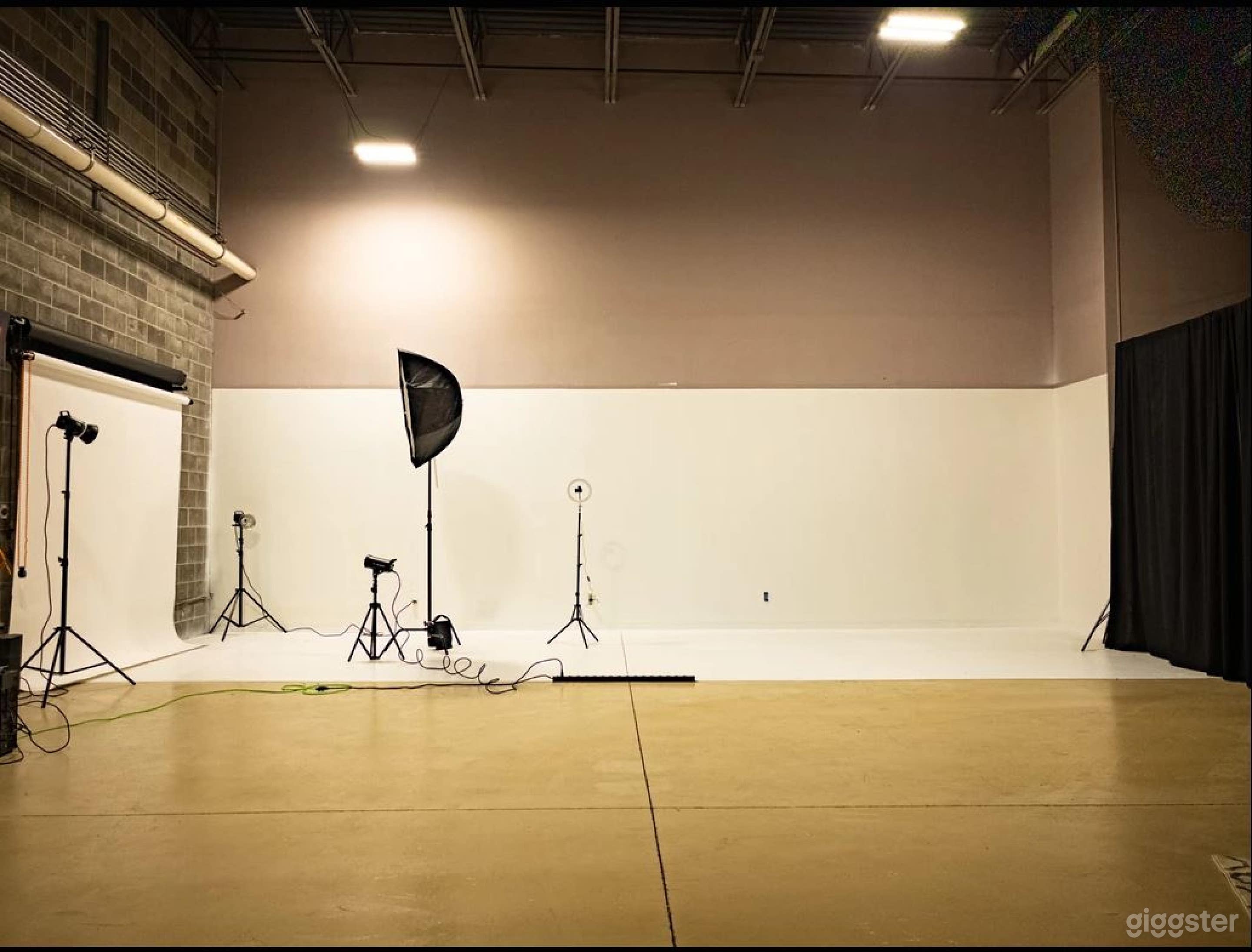  World-Class Photo/Video Studio in Cleveland Photo 2
