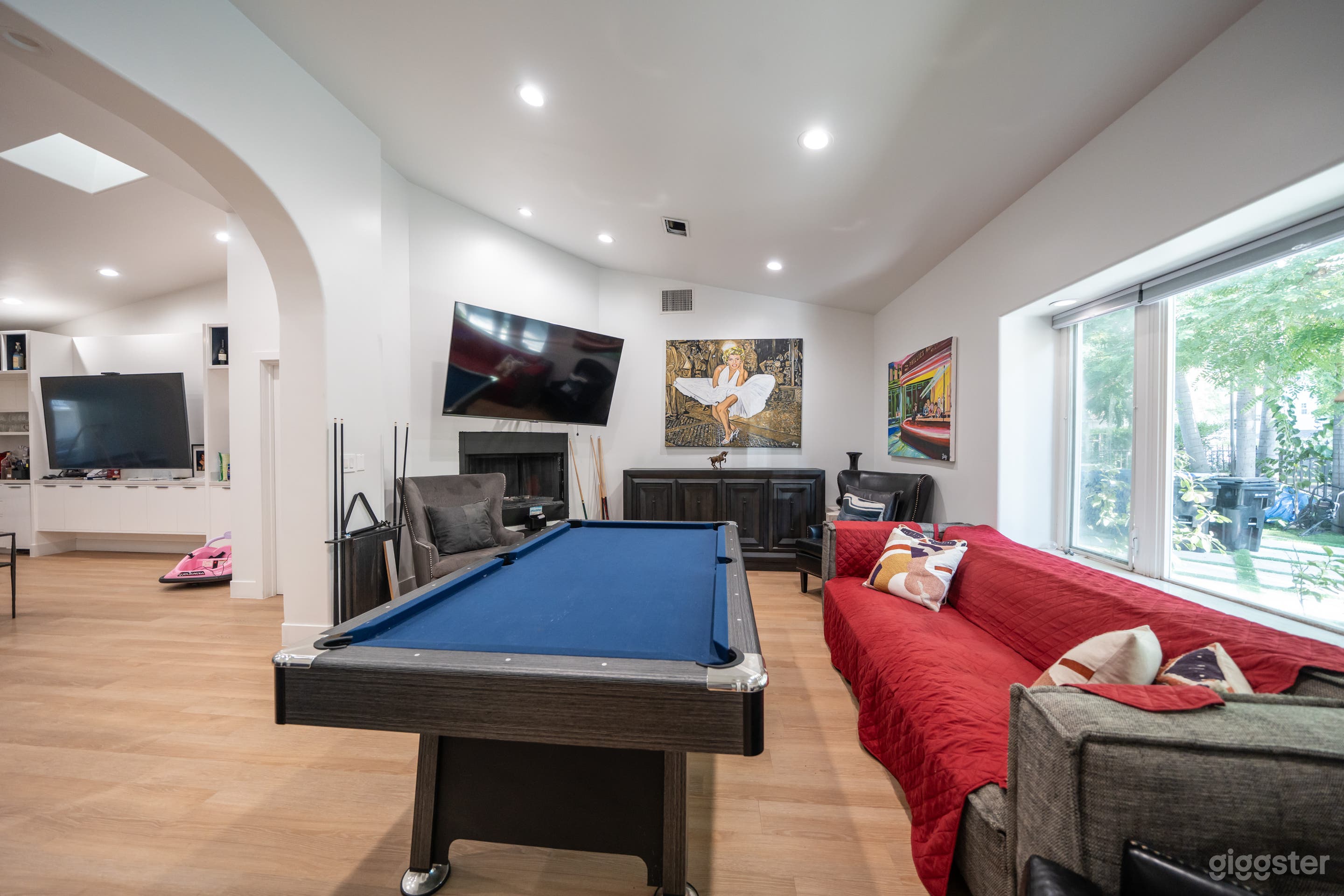 Studio City - Spanish Photo 4