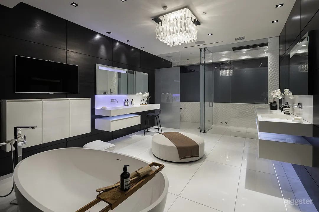 Infinity Living in the Hills Photo 2