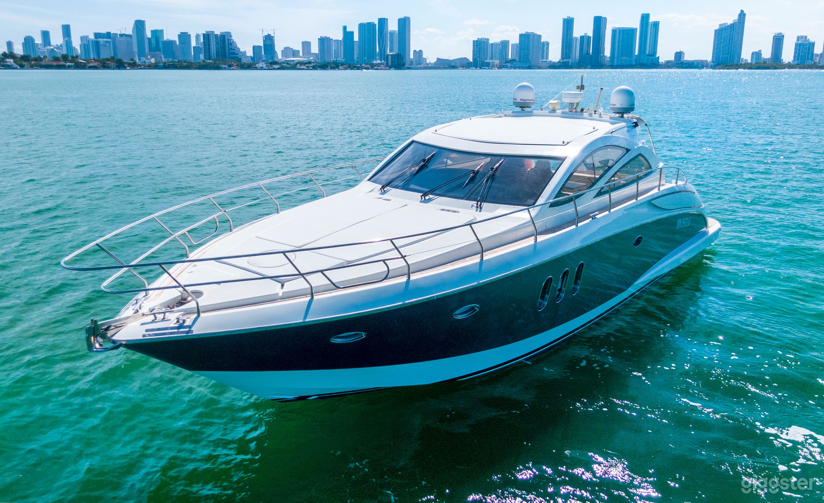 Supreme 55FT ASTONDOA Party Yacht Space Events Photo 4