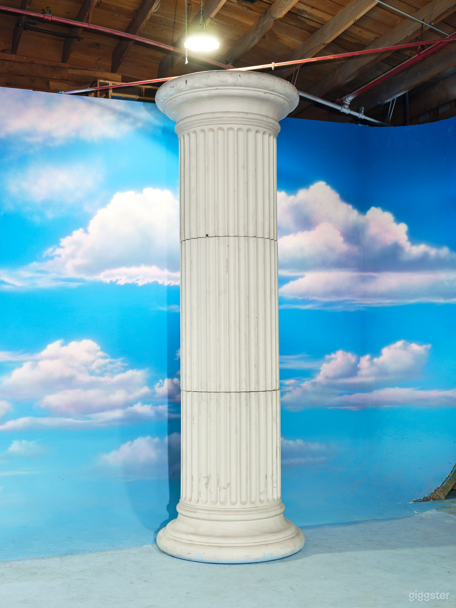 Painted Sky Cyc Backdrop | Powder Room Studio Photo 2