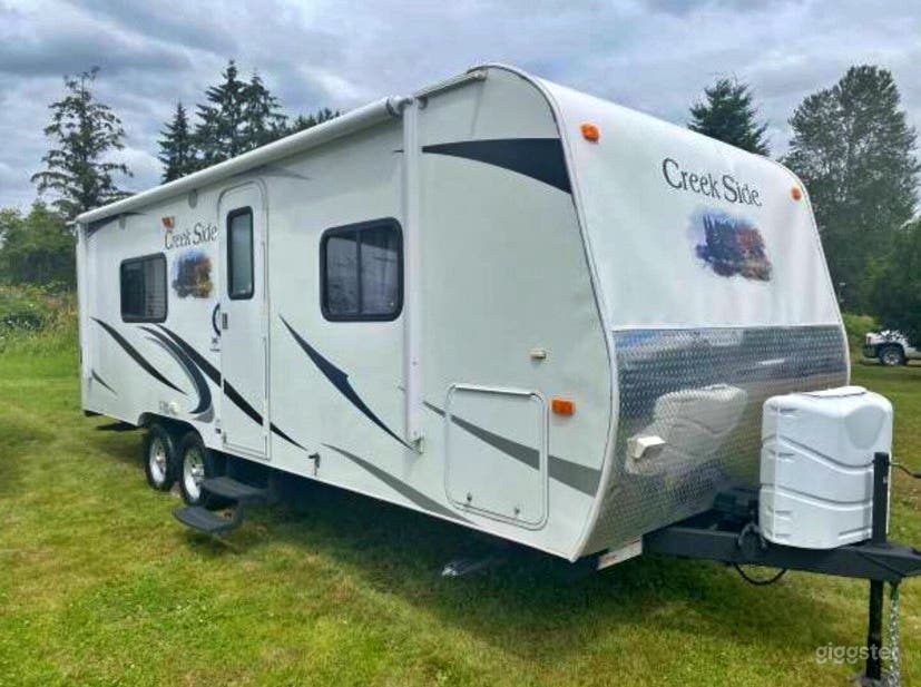 Downtown Trailer for Nightlife Photo 2