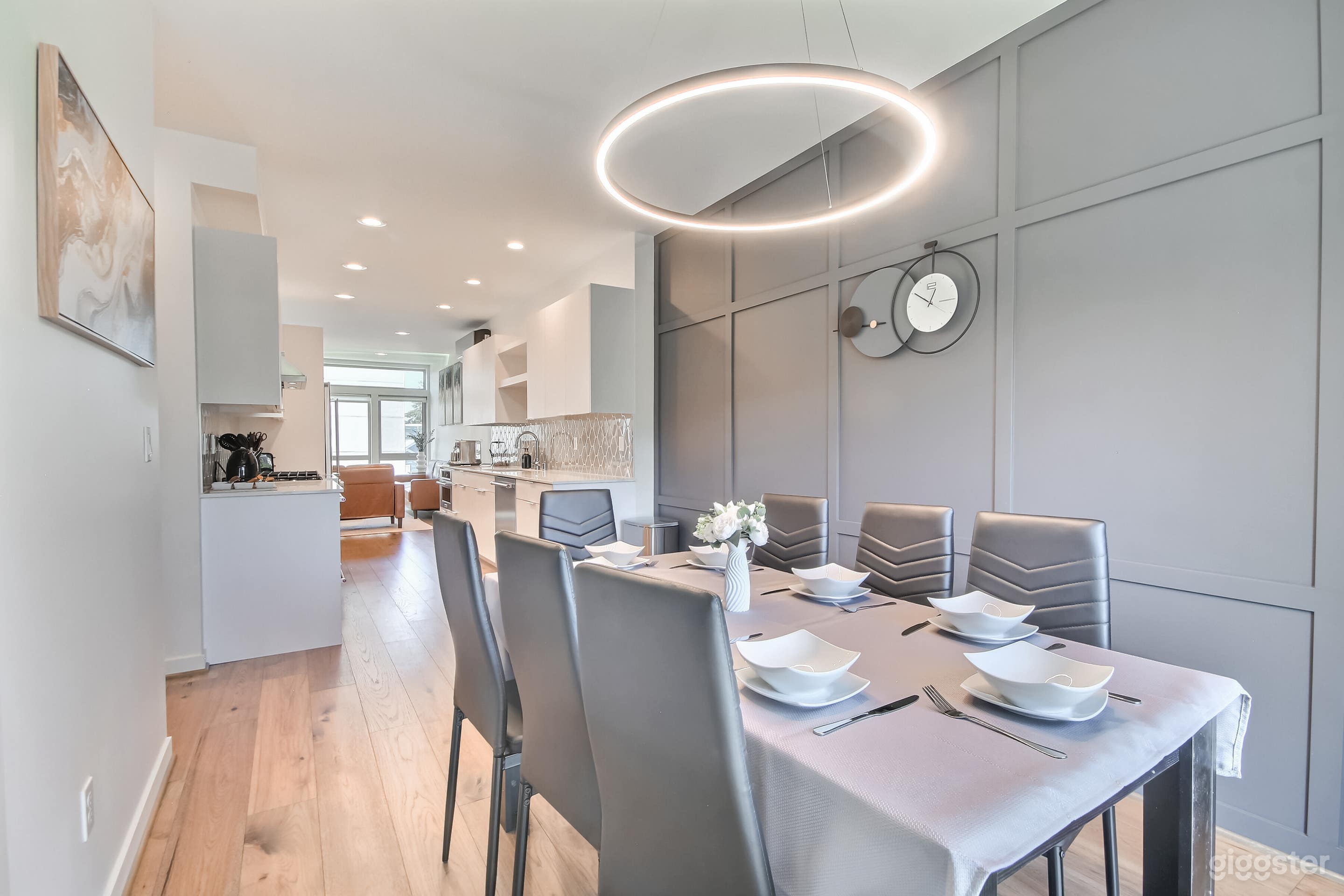 New Modern Retreat in Alki Beach 3-bedroom house Photo 2