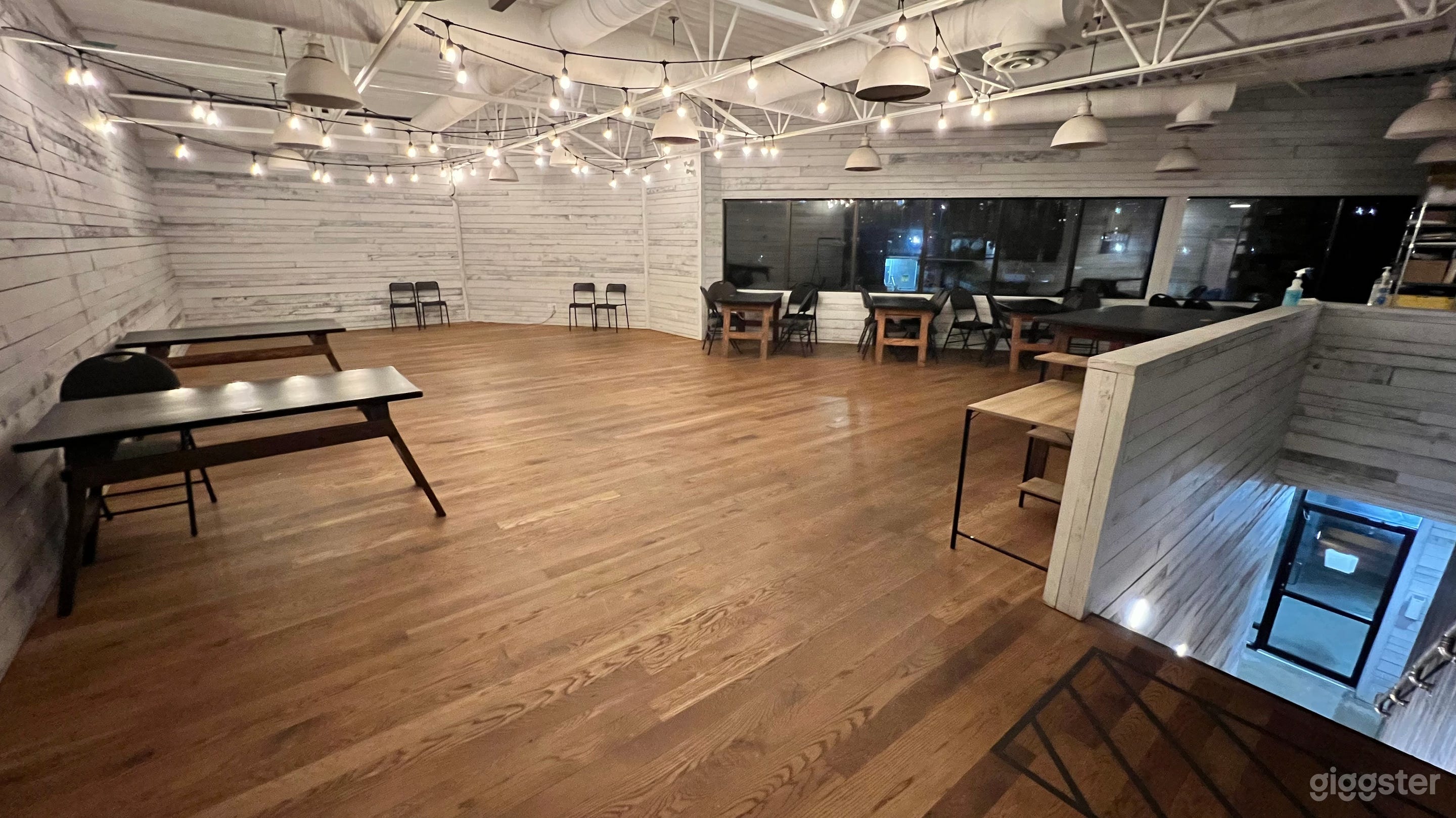 Stunning Farmhouse-Inspired Event Space Photo 3