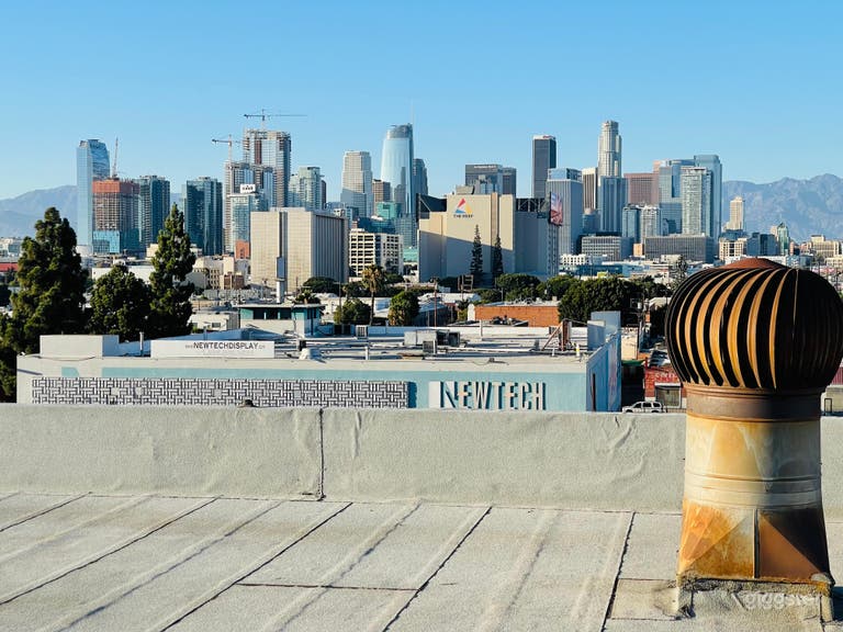  DTLA Rooftop with 360° Skyline Views at IN LA ART Studios 