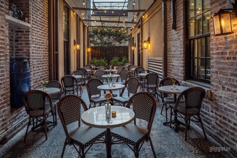  The William Fell, Tapestry Collection by Hilton 