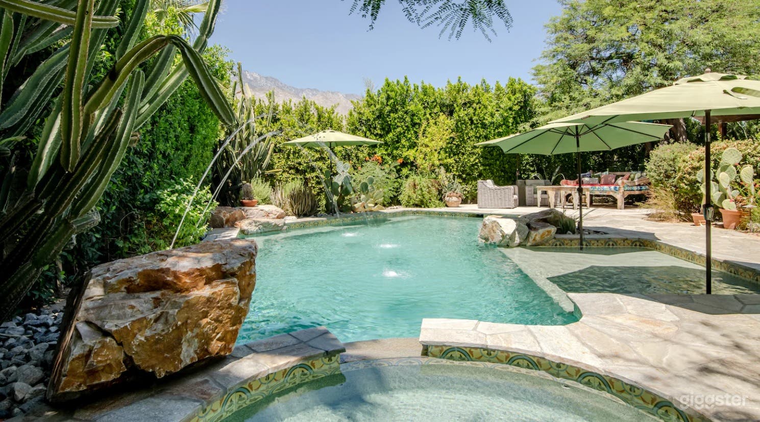 Luxury Spanish Hacienda w/ Pool &amp; Mountain View’s  Photo 2