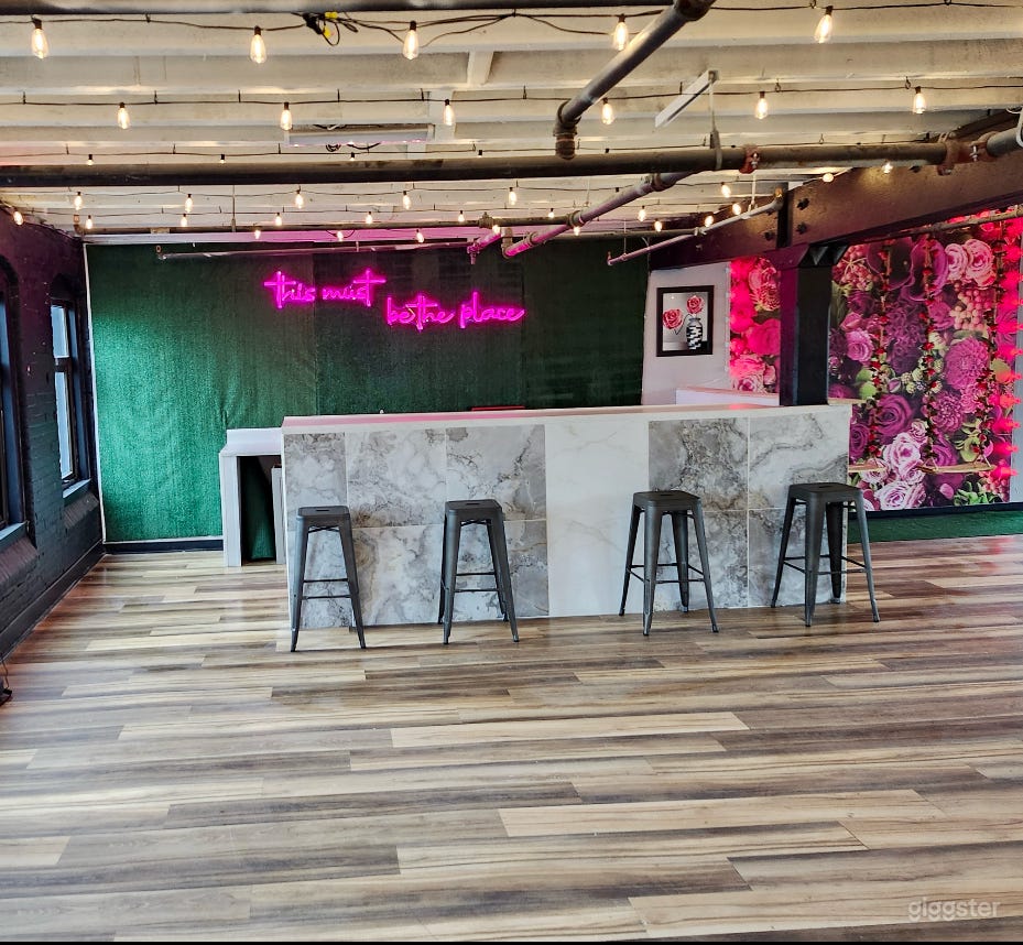 Event space Loft Experience / game room Photo 1