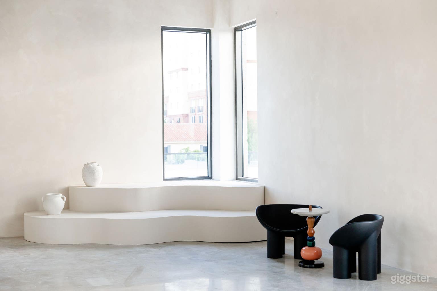 Nova - Large commercial studio space  Photo 1