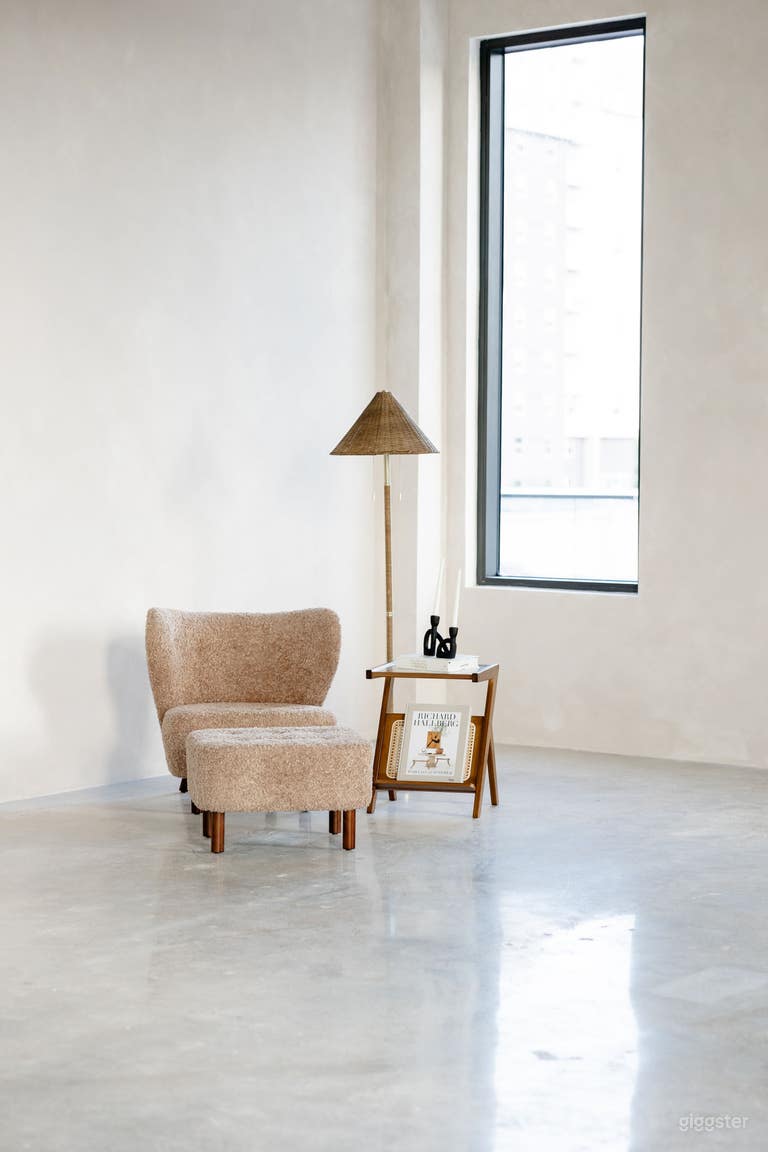  Nova - Large commercial studio space  